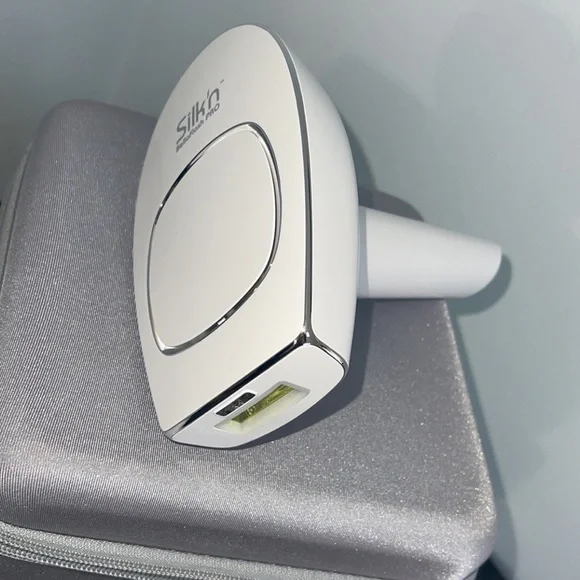 NEW Silk’n BellaFlash Pro IPL Laser Permanent Hair Removal Sys Device Women Men - Picture 10 of 17